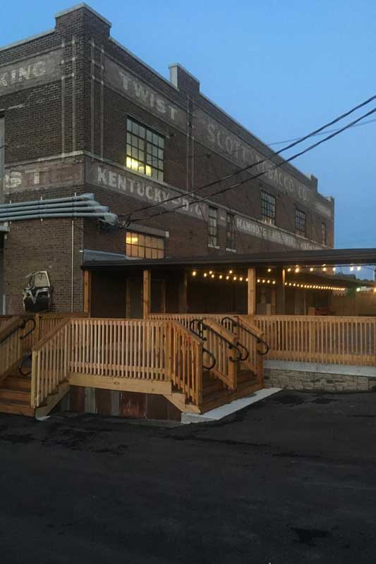 the-venue--939-adams-wedding-bowling-green-ky-7.1502491044-1 the-venue--939-adams-wedding-bowling-green-ky-7.1502491044-1
